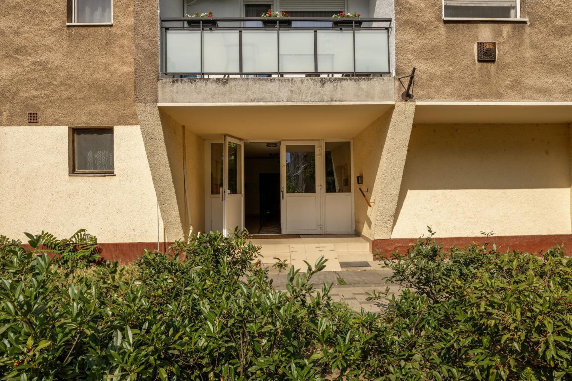 Malompark Apartman With Free Parking Debrecen Exterior photo